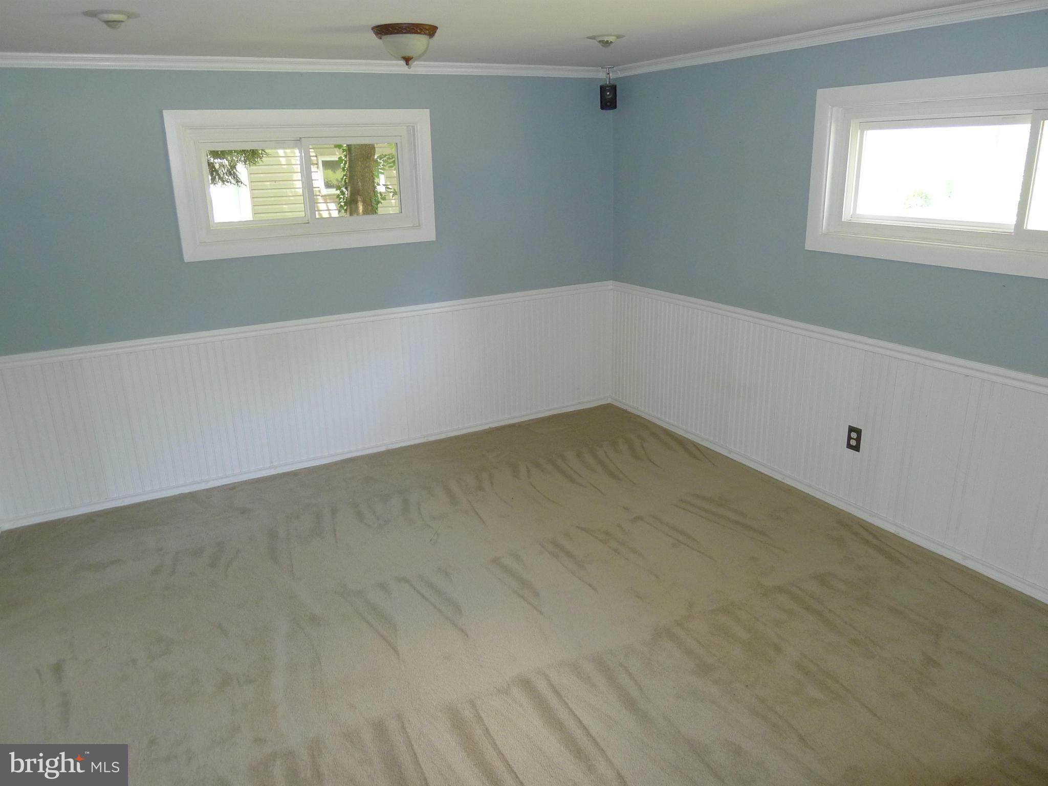 6302 Climbhill Road Alexandria, VA 22310 - Photo 16 of 30 Family Room