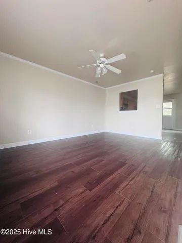 $158,000 | 304 Streamwood Drive, Jacksonville, NC 28546