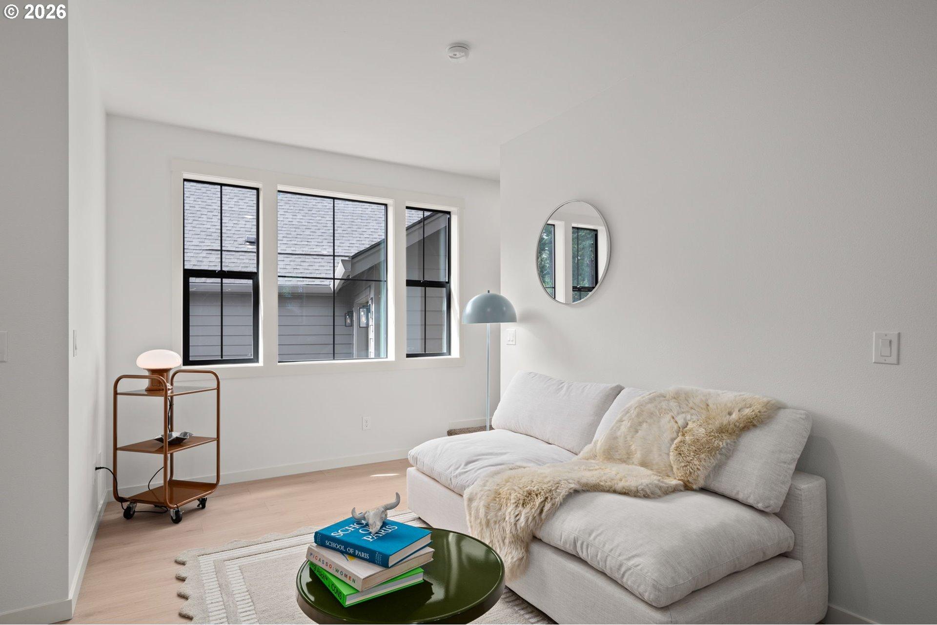 3797 Southwest Iowa Street Portland, OR 97221 - Photo 14 of 44 Gallery Image 14