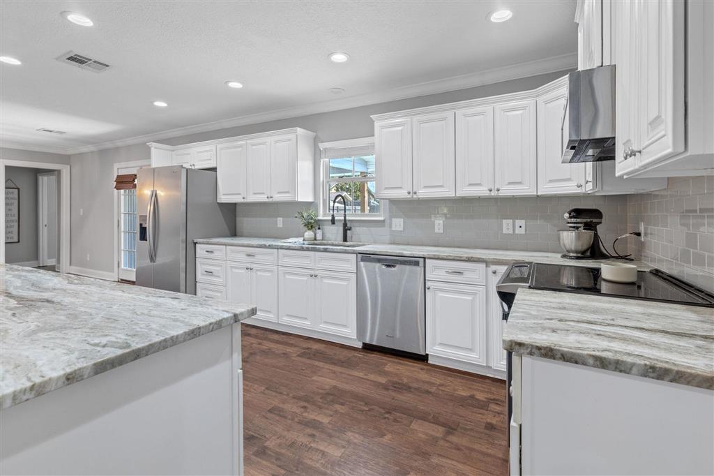 868 South Post Oak Road Sulphur, LA 70663 - Photo 2 of 22