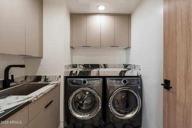 $3,299,000 | 7147 North 23rd Place, Phoenix, AZ 85016