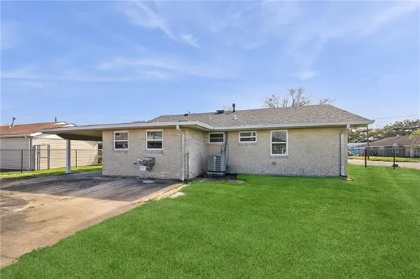 $159,000 | 2200 Volpe Drive, Chalmette, LA 70043