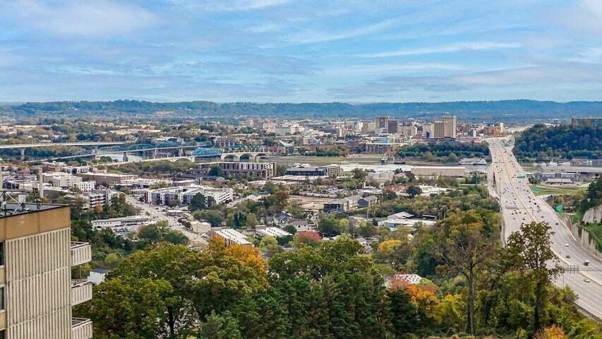 1131 Stringers Ridge Road, Unit 5E Chattanooga, TN 37405 - Photo 39 of 39 The Pinnacle 15