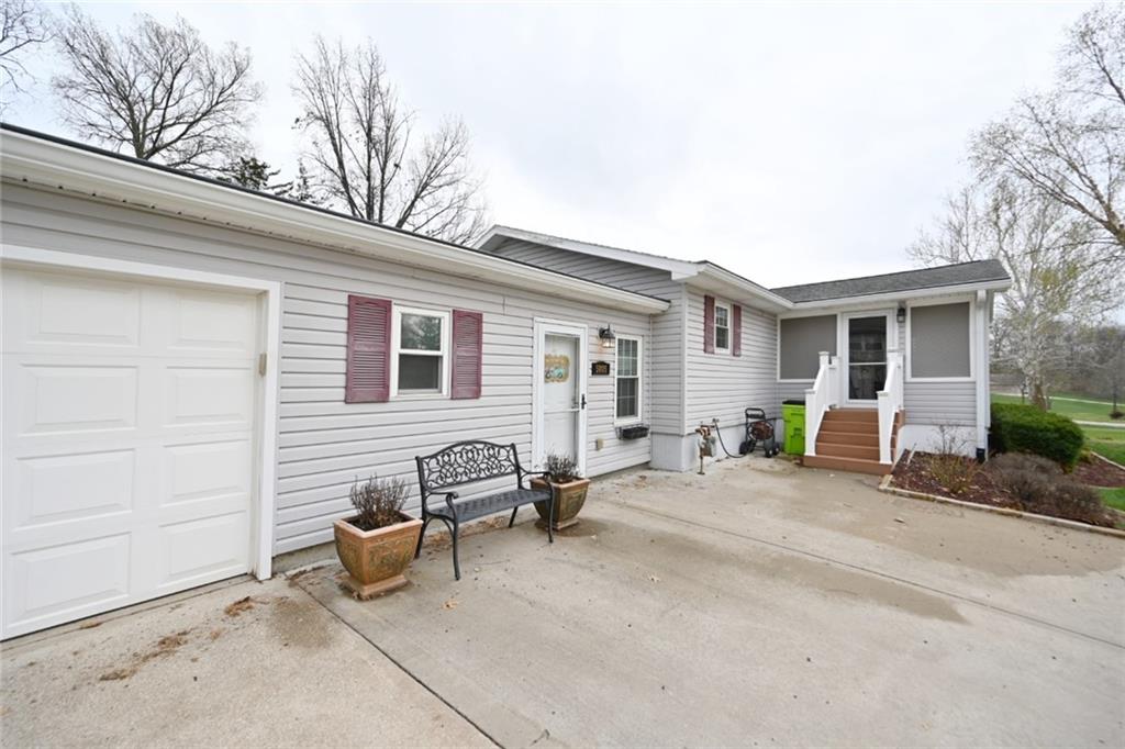 5005 Northwest Merrimac Avenue Riverside, MO 64150 - Photo 3 of 42