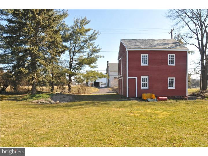 172 South Allentown Road Telford, PA 18969 - Photo 4 of 23 Barn