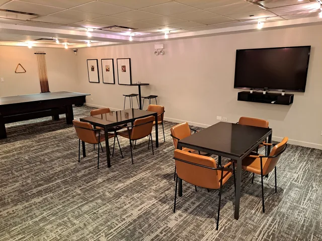 $2,950 | 30 East Huron Street, Unit 2205, Chicago, IL 60611