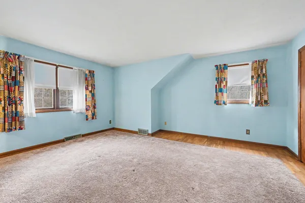 $330,000 | 19300 East Avenue North, Battle Creek, MI 49017