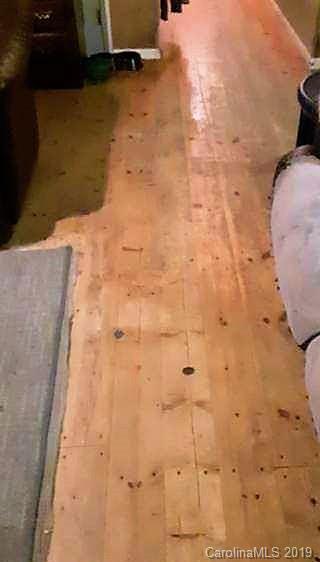5717 Simpson Road Charlotte, NC 28216 - Photo 3 of 9 Gallery Image 3
