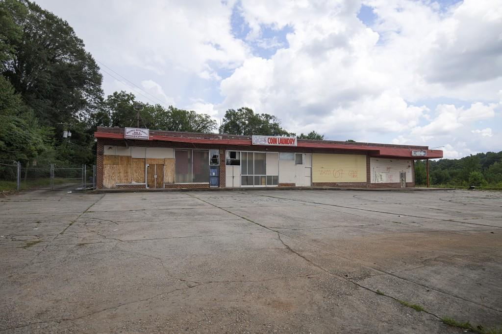 1806 Stanton Road Atlanta, GA 30344 - Photo 1 of 1 Gallery Image 1