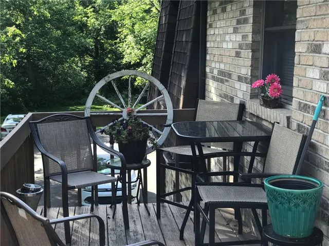 $698,900 | 108 Oak Drive, Saxonburg, PA 16056