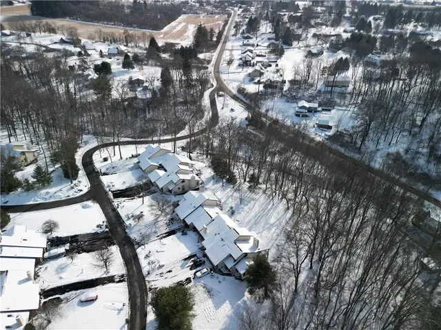 $698,900 | 108 Oak Drive, Saxonburg, PA 16056