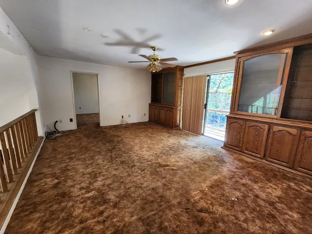 a view of statue in a garden