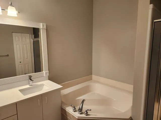 $2,500 | 2300 East Aragon Boulevard, Unit 2, Sunrise, FL 33313