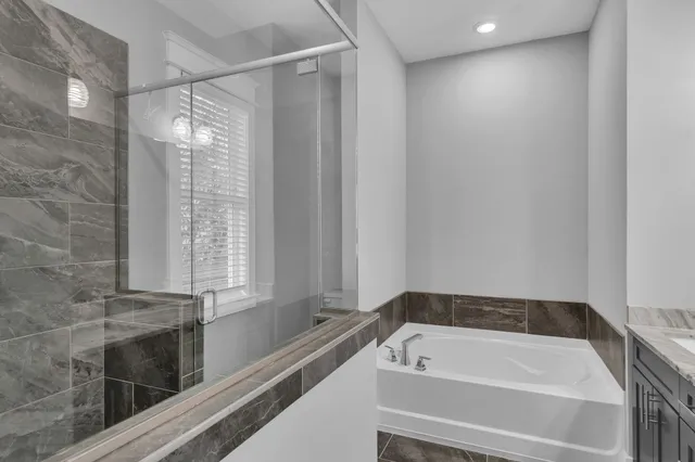 $3,500 | 1016 44th Avenue North, Nashville, TN 37209