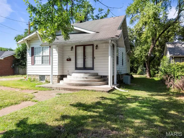 $77,000 | 794 Mildred Avenue, Cahokia, IL 62206