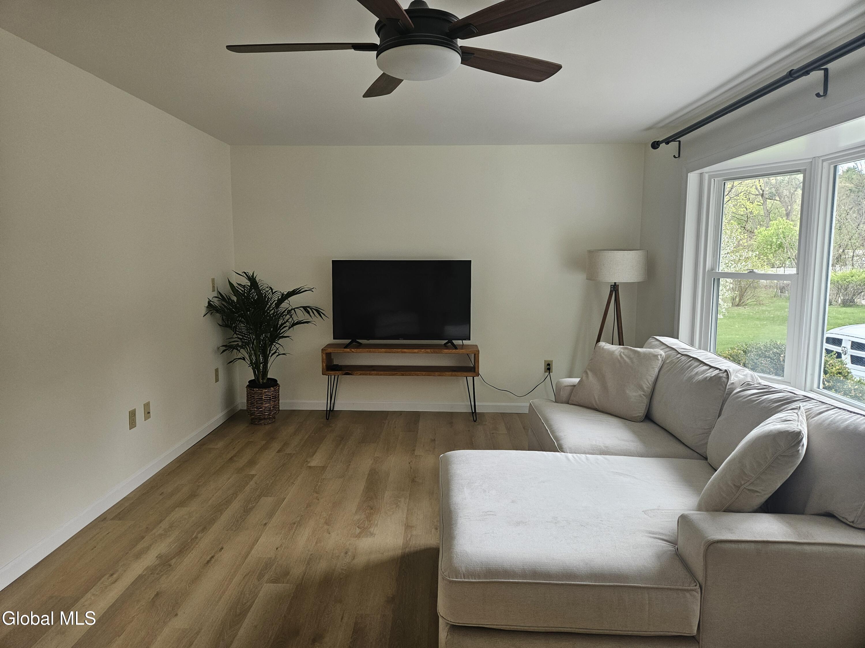 66 Beach Road Halfmoon, NY 12065 - Photo 2 of 6 Living Room
