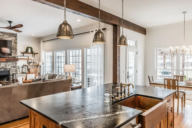 $3,950,000 | 8137 Shoals Branch Road, Primm Springs, TN 38476