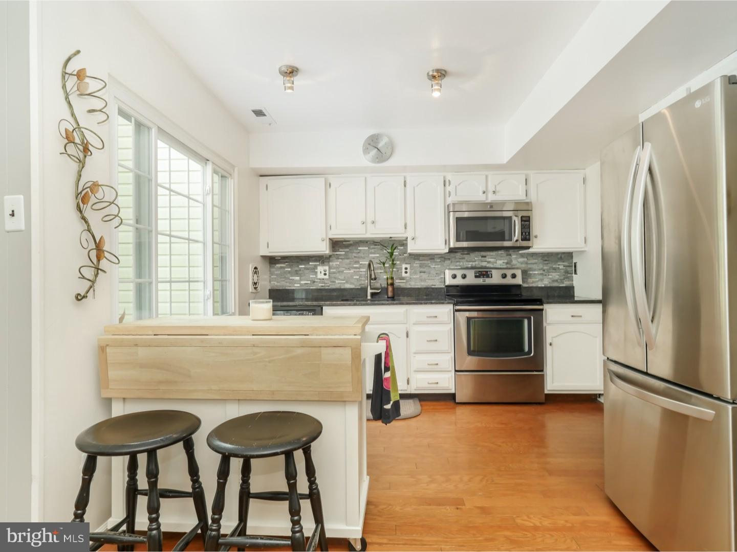 75 Loggers Mill Road Horsham, PA 19044 - Photo 4 of 17 Kitchen