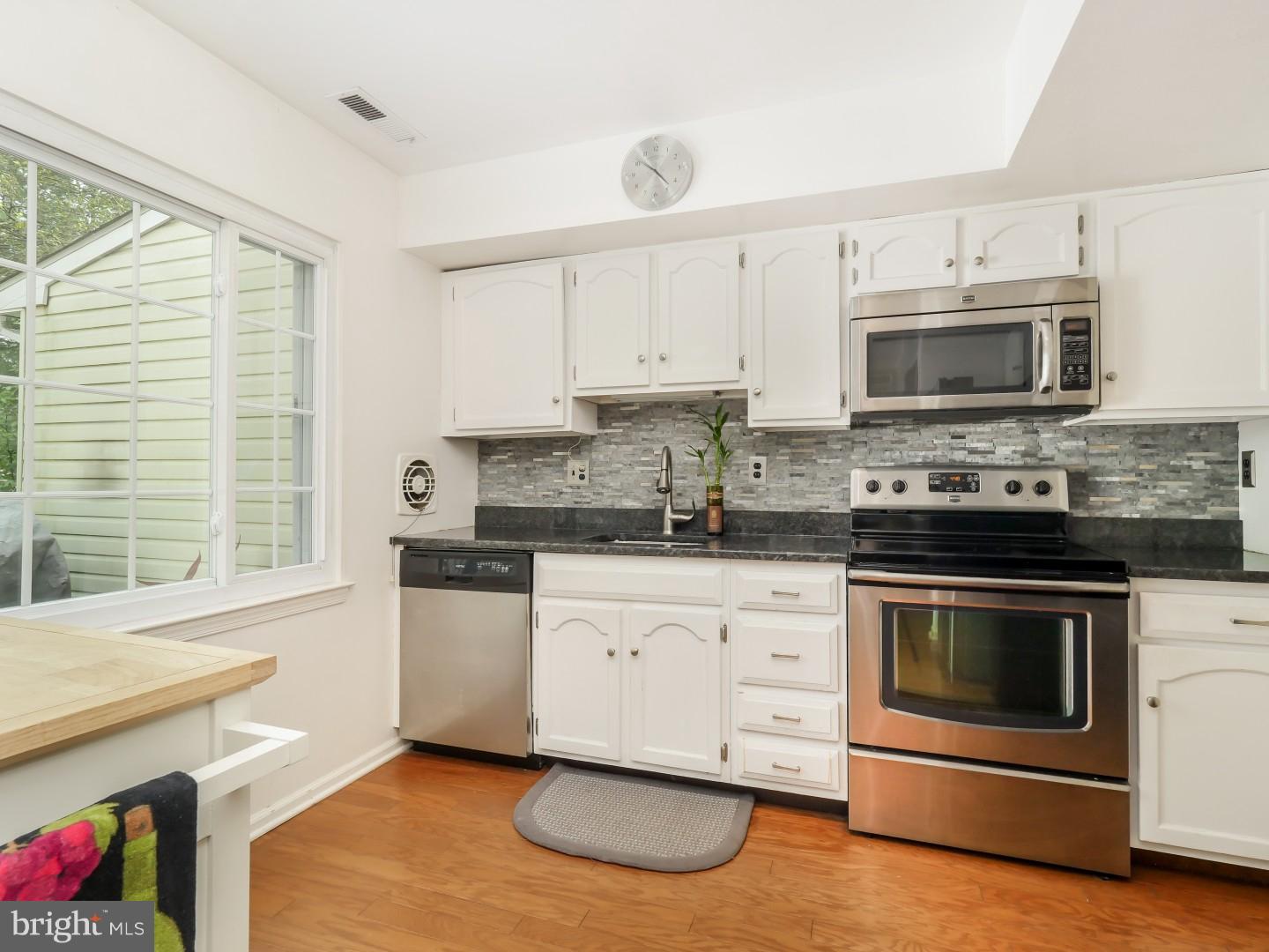 75 Loggers Mill Road Horsham, PA 19044 - Photo 6 of 17 Kitchen