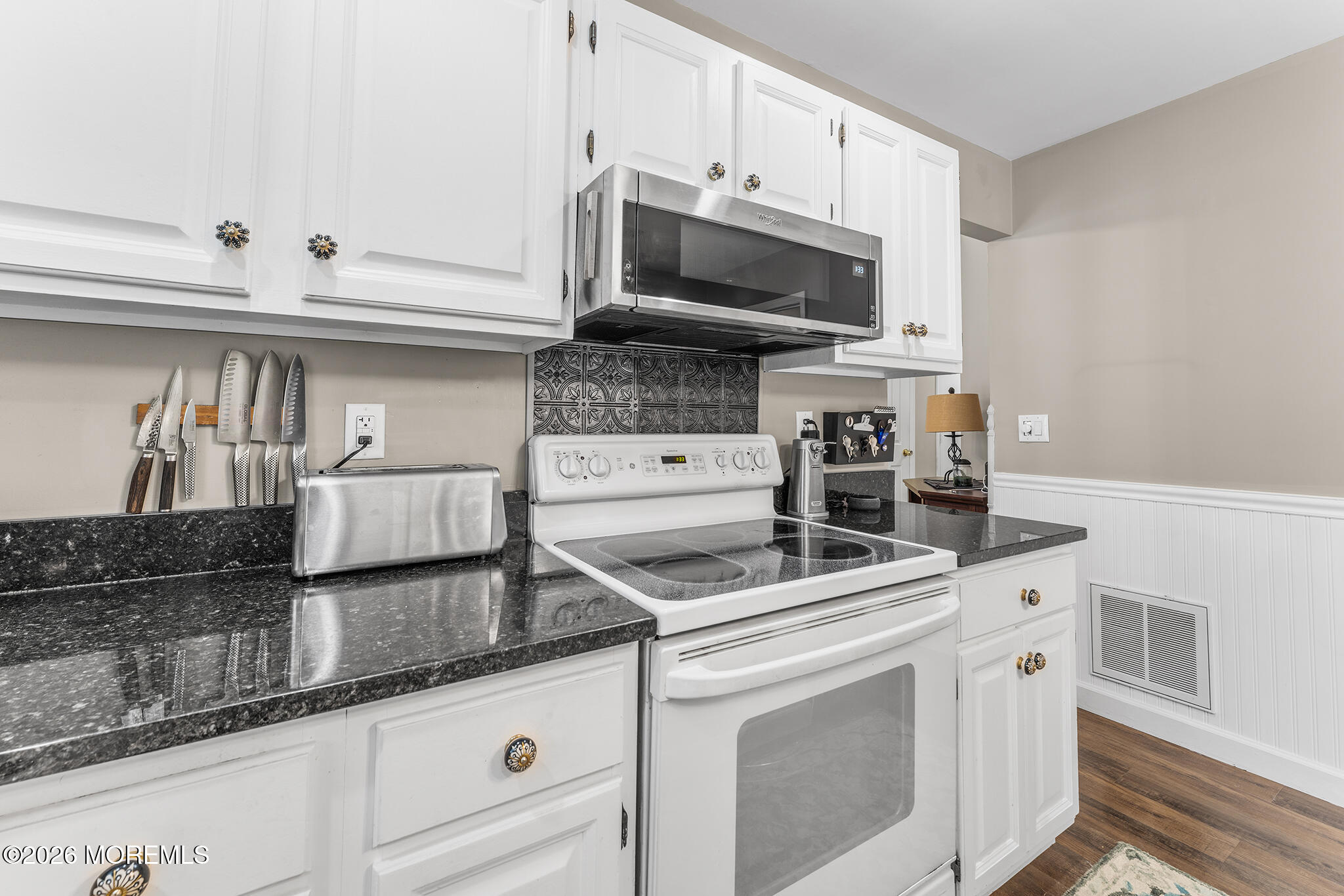 701 Orchid Street Whiting, NJ 08759 - Photo 11 of 41 701 Orchid St, Whiting, NJ-15