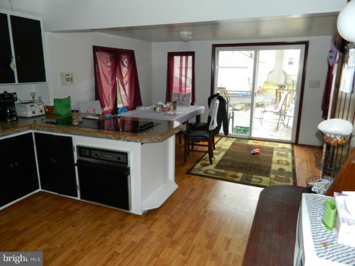 288 South Fellowship Road Maple Shade, NJ 08052 - Photo 4 of 10 Dining Room