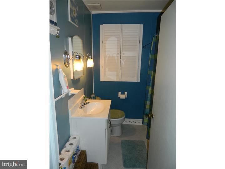 288 South Fellowship Road Maple Shade, NJ 08052 - Photo 7 of 10 Bathroom