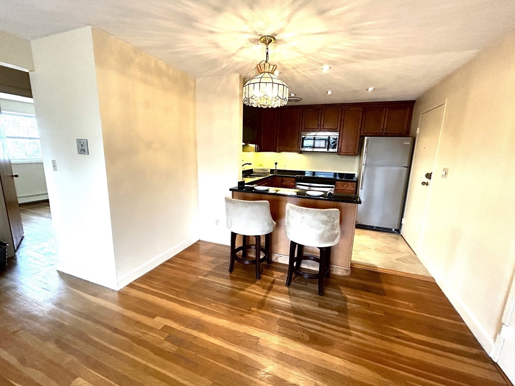 20 Whitman Road, Unit 21 Waltham, MA 02453 - Photo 4 of 23