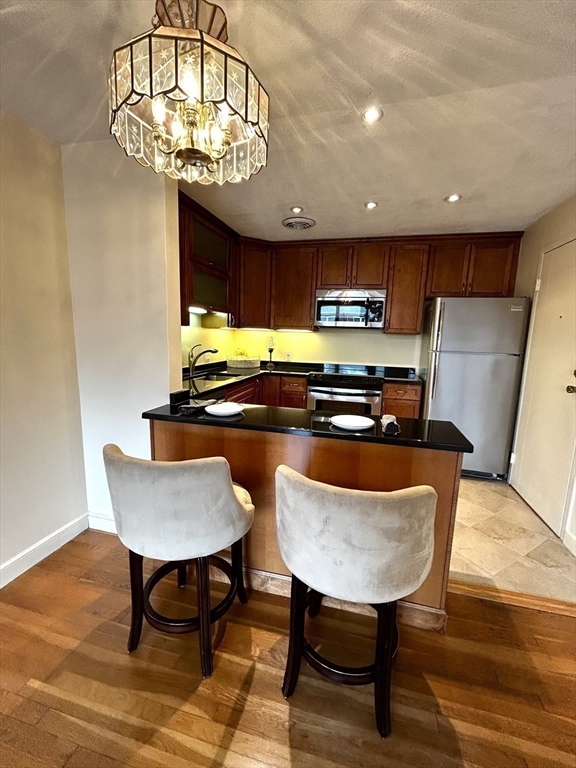 20 Whitman Road, Unit 21 Waltham, MA 02453 - Photo 5 of 23