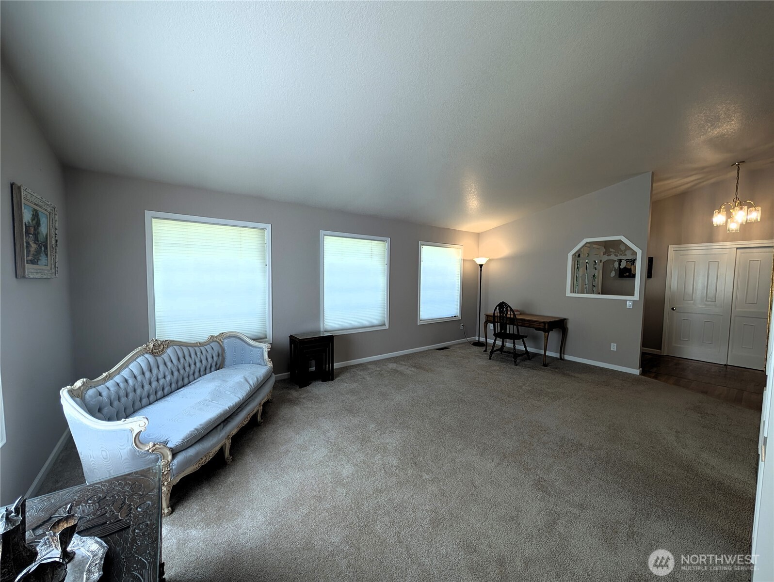 2835 Cooper Point Road Northwest Olympia, WA 98502 - Photo 9 of 40 Gallery Image 9