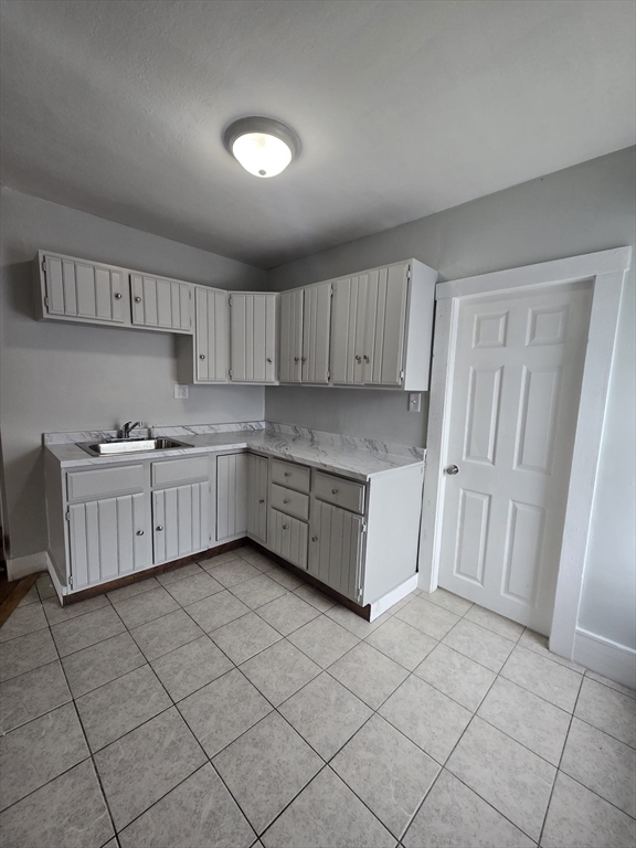 67 Farnham Street, Unit 3 Lawrence, MA 01843 - Photo 2 of 9
