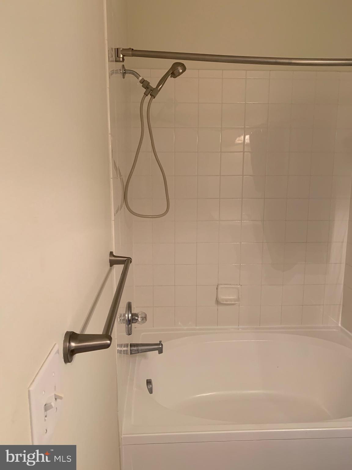 12913 Centre Park Circle, Unit 411 Herndon, VA 20171 - Photo 6 of 8