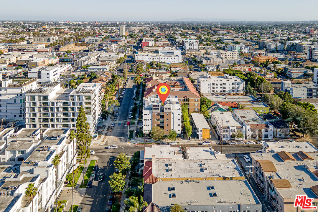 903 South New Hampshire Avenue, Unit 303 Los Angeles, CA 90006 - Photo 31 of 33 an aerial view of a city