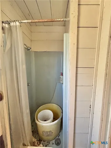 $339,000 | 171 Deer Meadows Lane, Seadrift, TX 77983