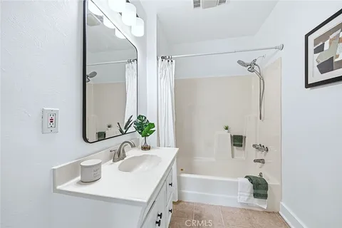 $949,000 | 1384 Prospect Avenue, Long Beach, CA 90804