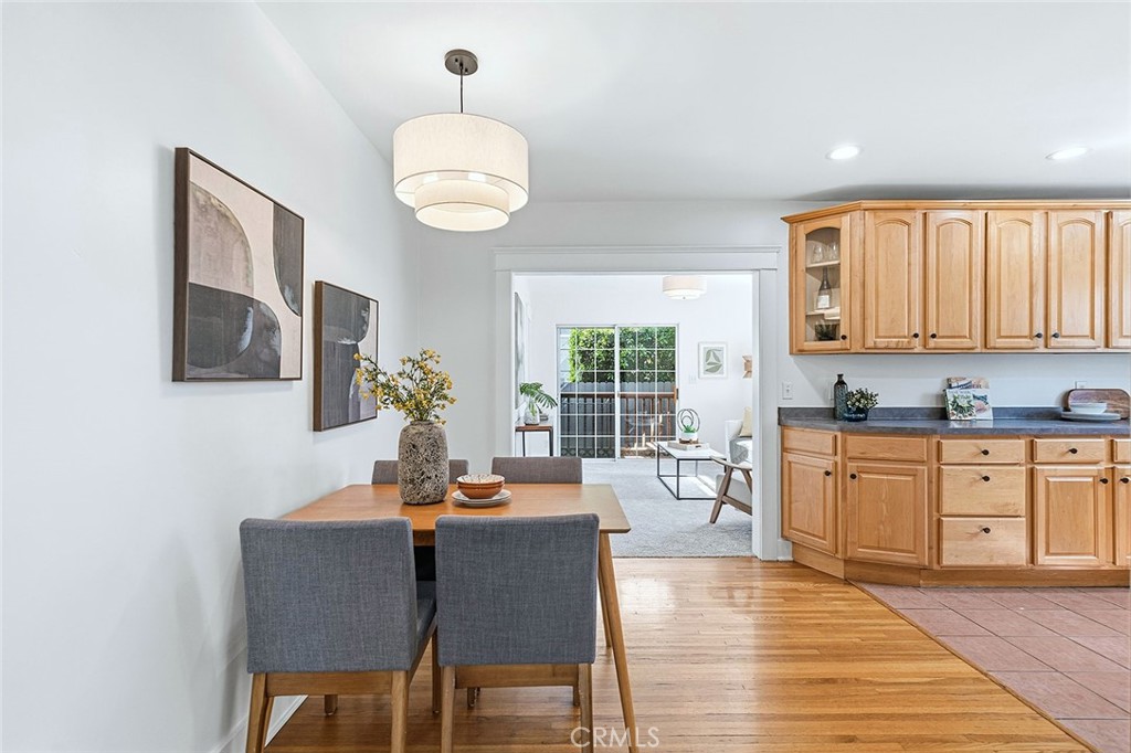 1384 Prospect Avenue Long Beach, CA 90804 - Photo 6 of 37 Dining area
