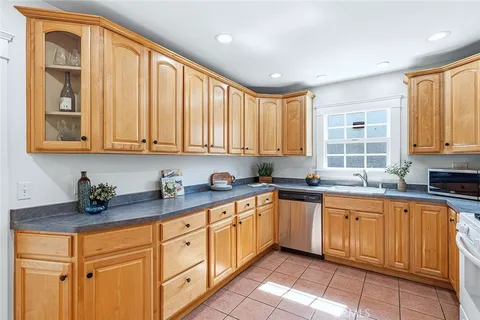 $949,000 | 1384 Prospect Avenue, Long Beach, CA 90804