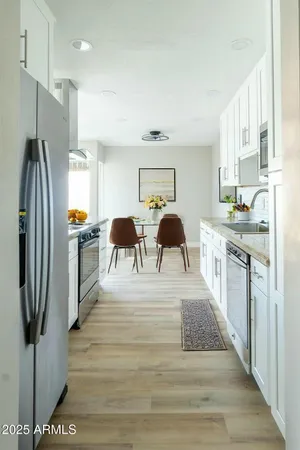 $2,100 | 6767 North 7th Street, Unit 123, Phoenix, AZ 85014