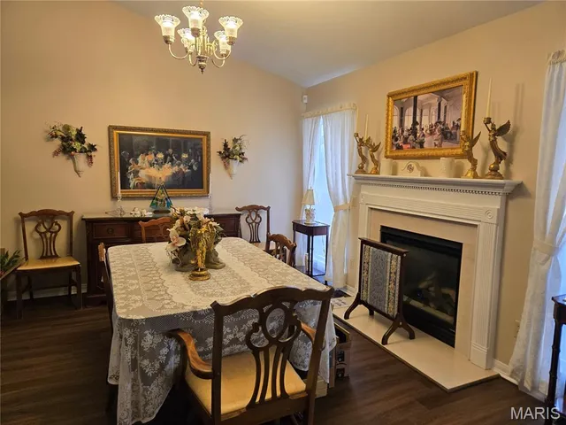 $314,900 | 64 North Trumbull Circle, Unit 45A, St. Charles, MO 63301