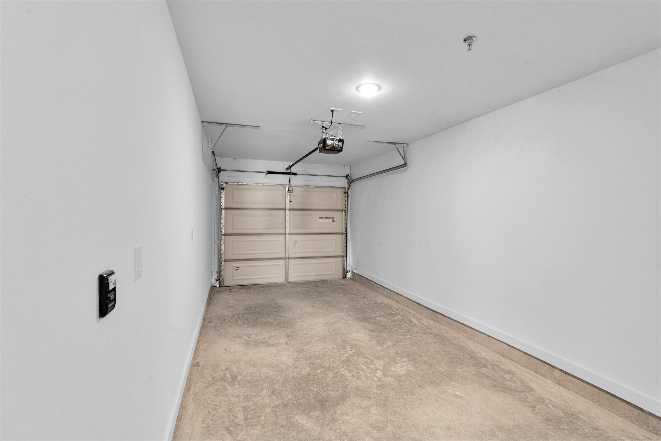 1409 B Forward Drive Little Elm, TX 75068 - Photo 17 of 31 an empty room with windows