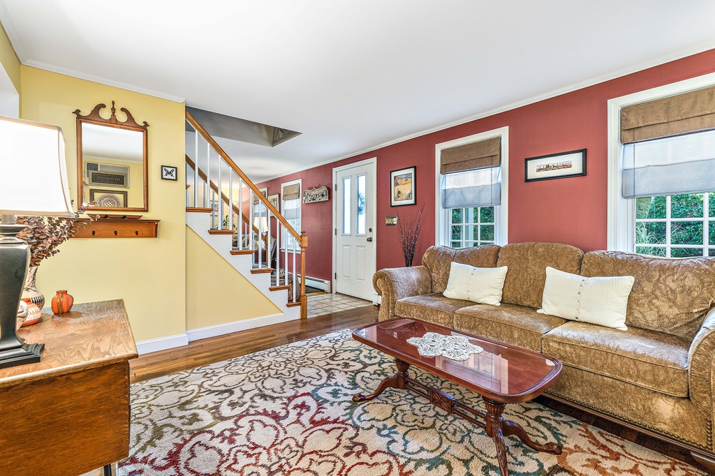8 Perkins Road Pembroke, MA 02359 - Photo 9 of 27 Gallery Image 9