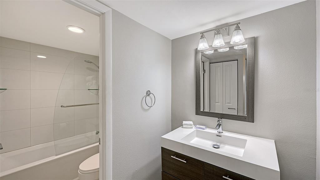 5855 Midnight Pass Road, Unit 221 Sarasota, FL 34242 - Photo 16 of 45 Gallery Image 16