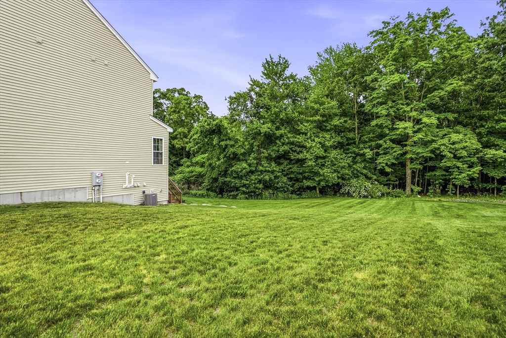 69 Spruce Street, Unit 69 Hopkinton, MA 01748 - Photo 3 of 40