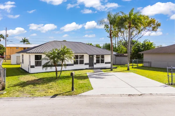 $349,900 | 603 Southwest 10th Street, Belle Glade, FL 33430