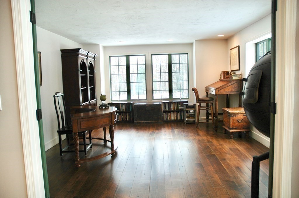 180 Wayside Inn Road Marlborough, MA 01752 - Photo 21 of 41