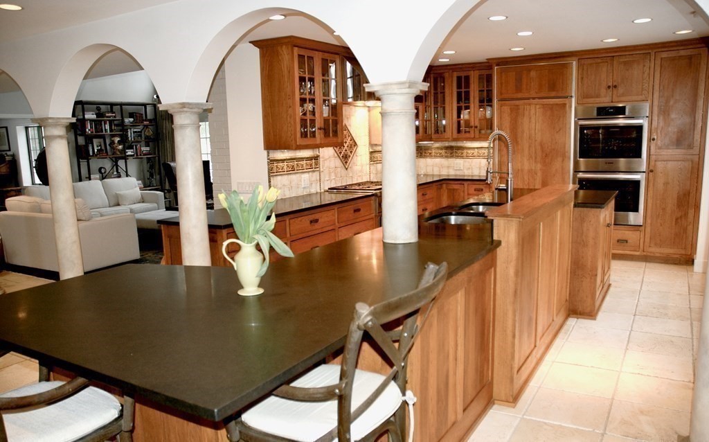 180 Wayside Inn Road Marlborough, MA 01752 - Photo 5 of 41