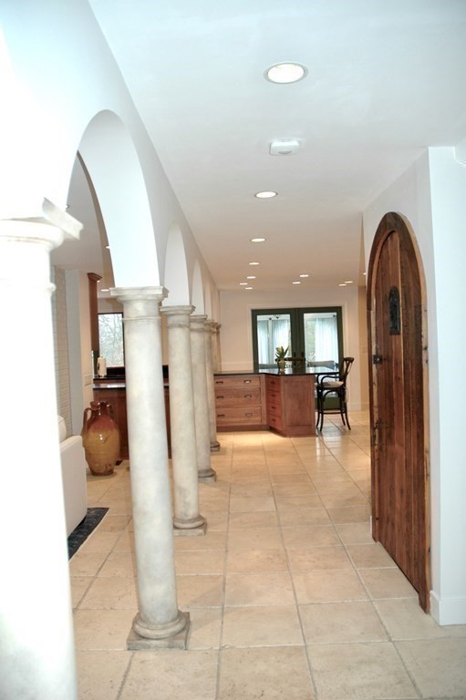 180 Wayside Inn Road Marlborough, MA 01752 - Photo 9 of 41