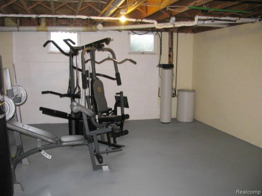 2660 31 Mile Road Washington, MI 48095 - Photo 41 of 50 basement work out area