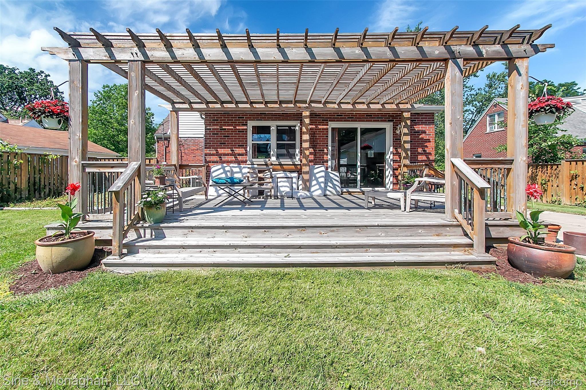1751 Hawthorne Road Grosse Pointe, MI 48236 - Photo 30 of 37 1751_Hawthorne - HD Drone Photography-9.jpg