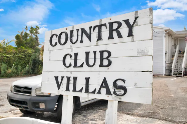 a street sign that is on a pole