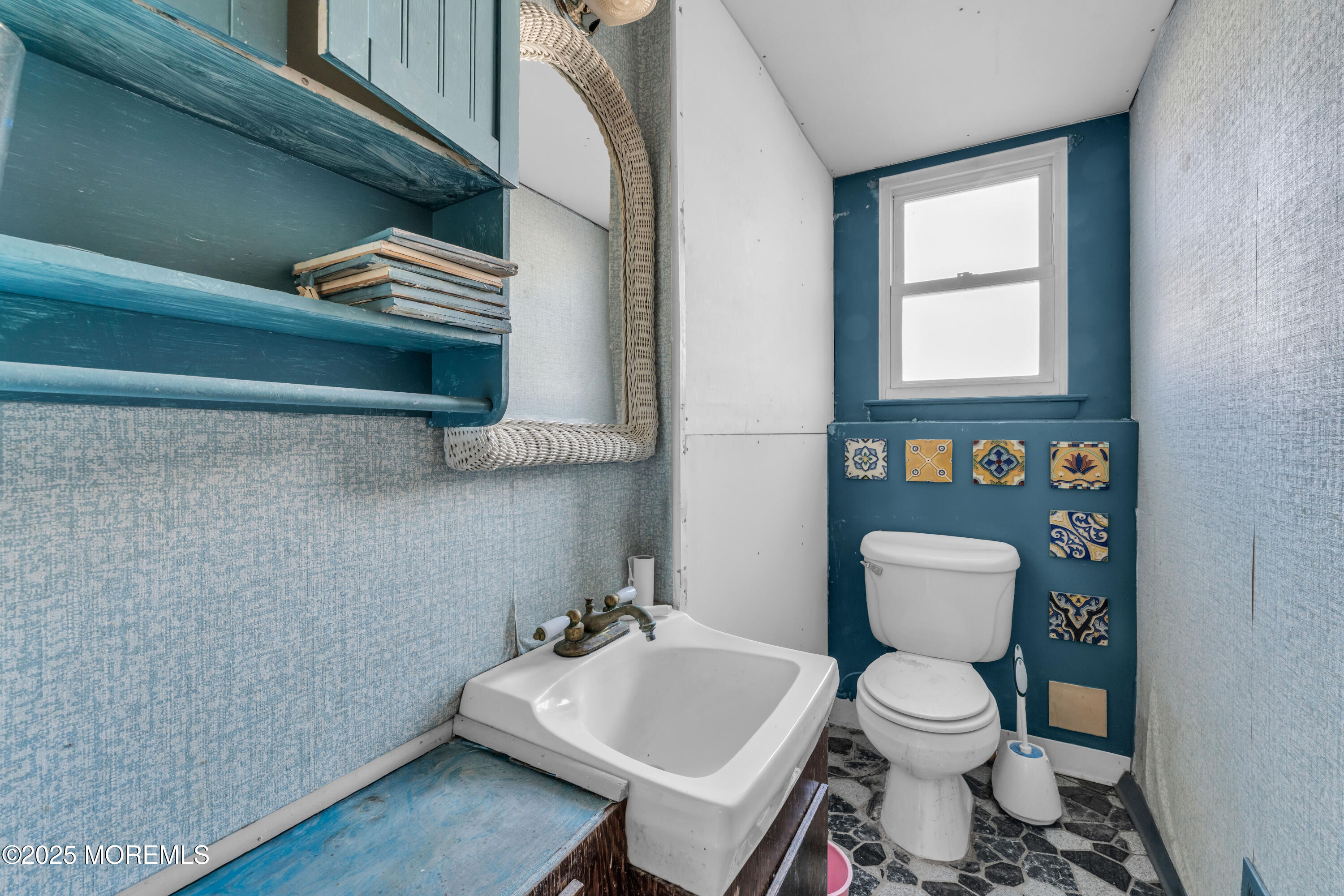 975 South Concourse Keyport, NJ 07735 - Photo 28 of 46 a bathroom with a toilet a sink and a window